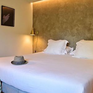Standard Zimmer mit Kingsize-Bett